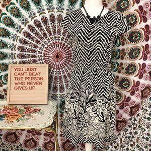 NWT Everly Dress Size Medium.